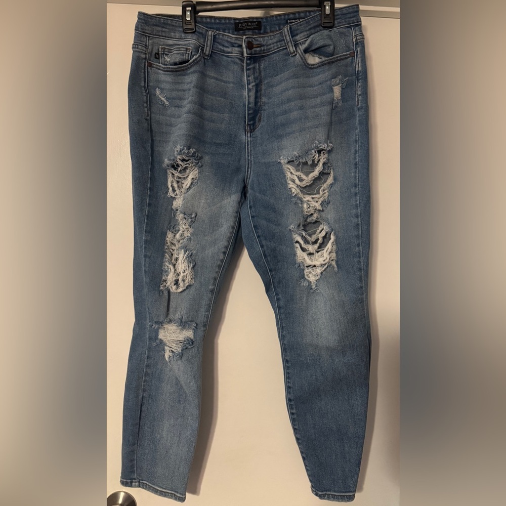 Judy Blue Distressed Blue Boyfriend Jeans